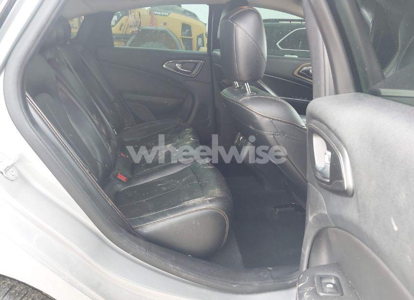 Photo 8 of 2016 Chrysler 200 C (VIN 1C3CCCCB0GN147178)