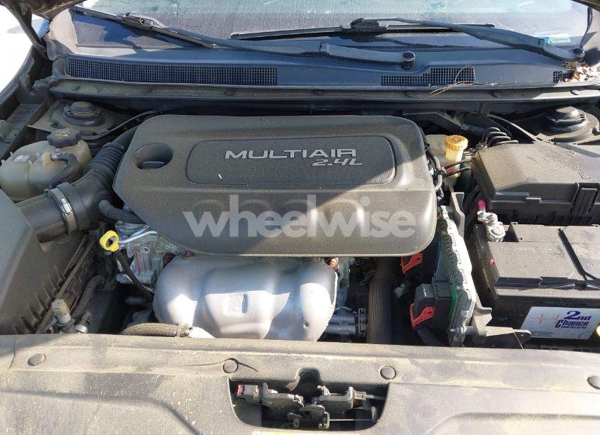 Photo 10 of 2015 Chrysler 200 C (VIN 1C3CCCCB1FN525135)