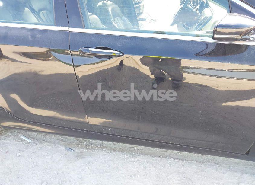 Photo 11 of 2015 Chrysler 200 C (VIN 1C3CCCCB1FN525135)