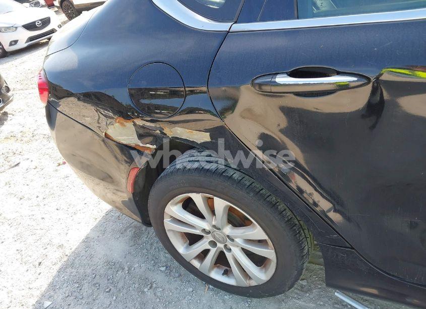 Photo 12 of 2015 Chrysler 200 C (VIN 1C3CCCCB1FN525135)