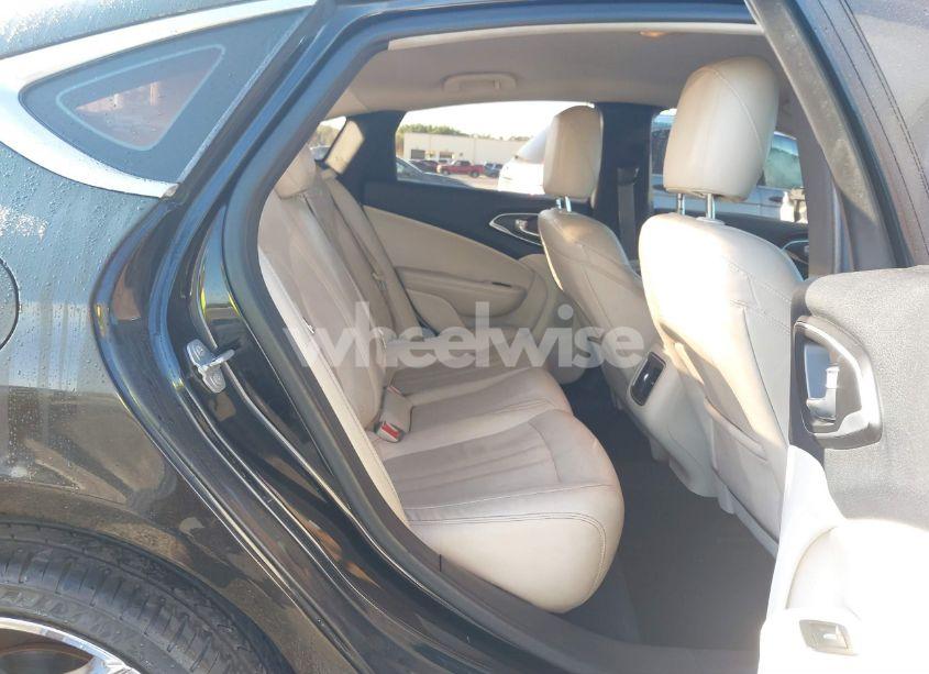 Photo 8 of 2015 Chrysler 200 C (VIN 1C3CCCCB1FN573086)