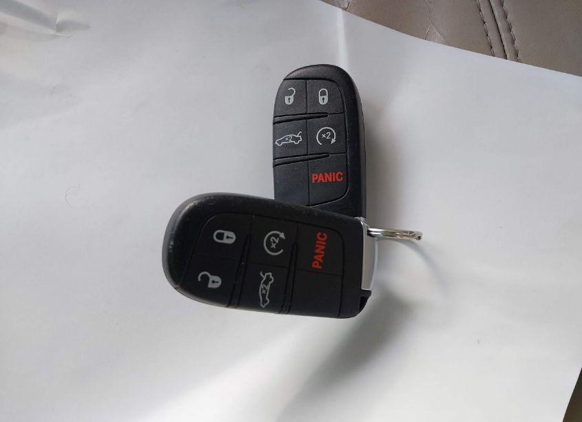 Photo 11 of 2015 Chrysler 200 C (VIN 1C3CCCCB1FN718983)