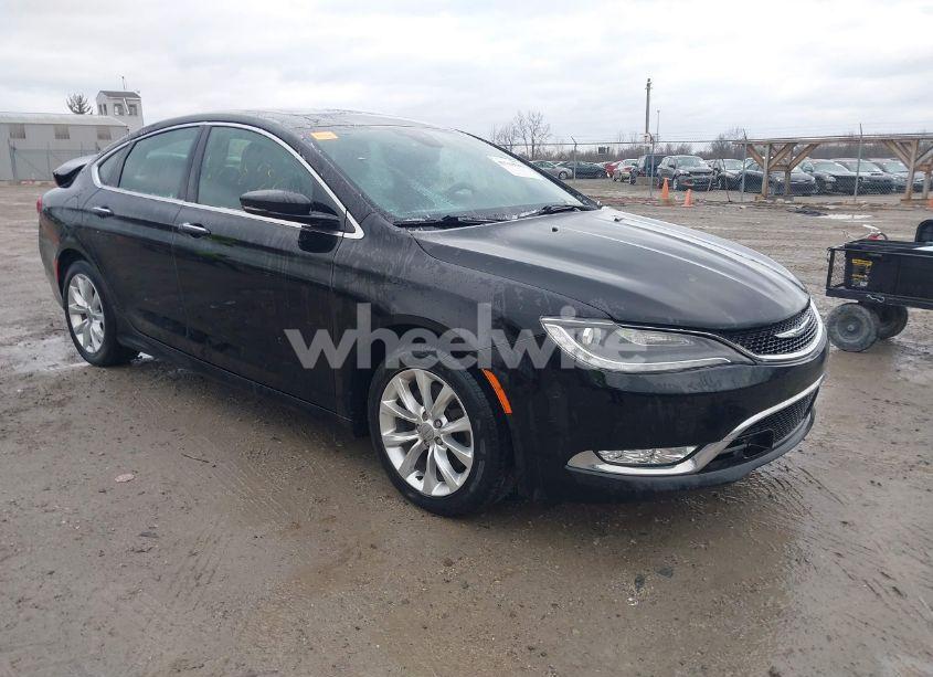 2015 Chrysler 200 C (VIN 1C3CCCCB1FN757539) main photo