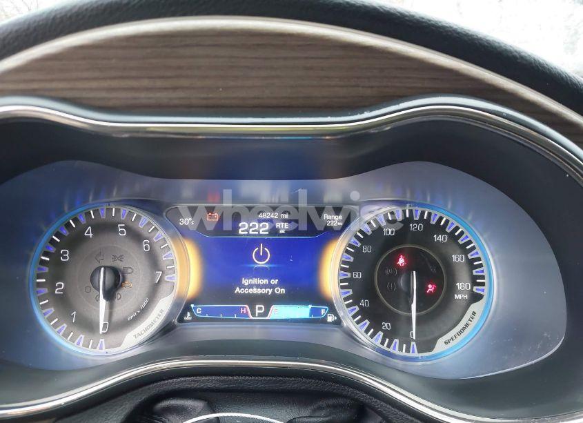 Photo 7 of 2015 Chrysler 200 C (VIN 1C3CCCCB1FN757539)