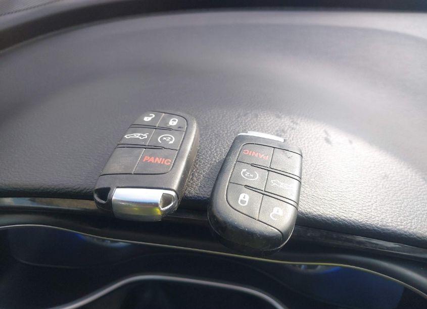 Photo 11 of 2015 Chrysler 200 C (VIN 1C3CCCCB2FN508487)