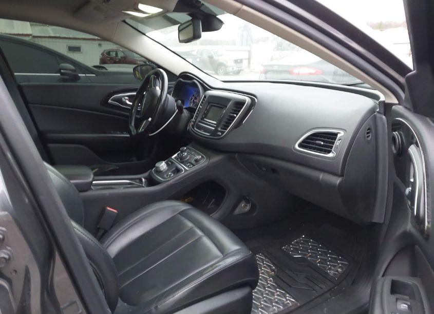 Photo 5 of 2015 Chrysler 200 C (VIN 1C3CCCCB2FN559522)