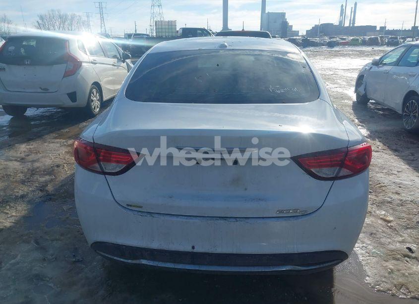 Photo 16 of 2015 Chrysler 200 C (VIN 1C3CCCCB2FN612087)
