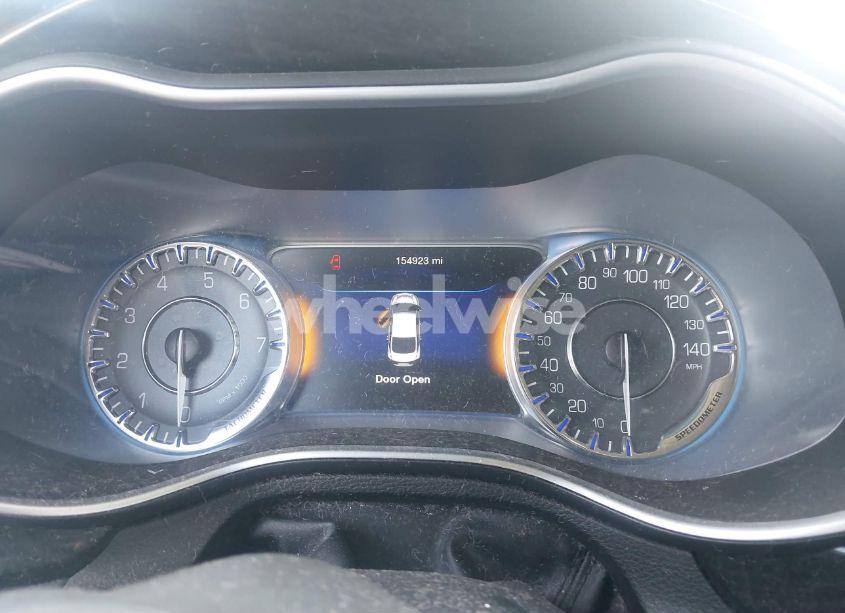 Photo 7 of 2015 Chrysler 200 C (VIN 1C3CCCCB2FN612087)