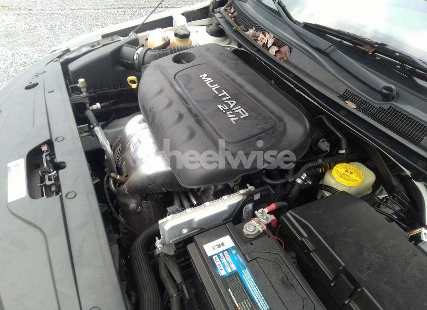 Photo 10 of 2015 Chrysler 200 C (VIN 1C3CCCCB2FN636695)