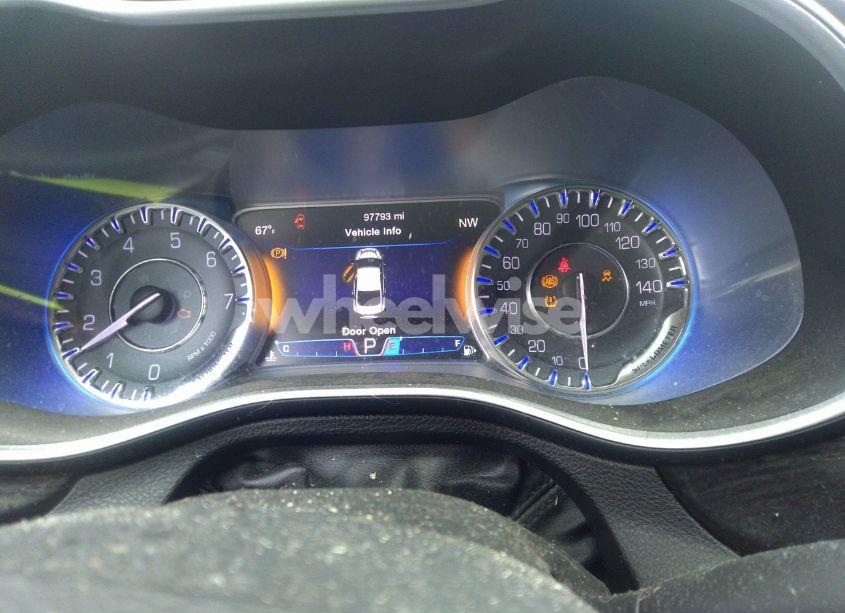 Photo 7 of 2015 Chrysler 200 C (VIN 1C3CCCCB2FN636695)