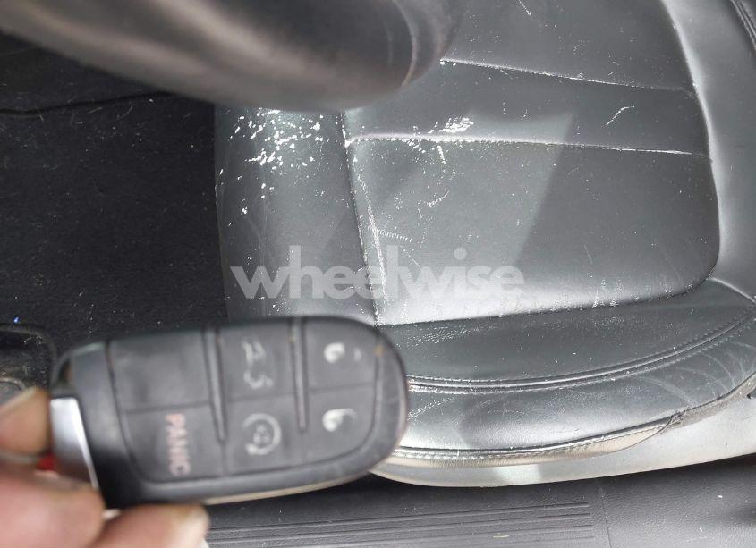 Photo 11 of 2016 Chrysler 200 C (VIN 1C3CCCCB2GN135002)