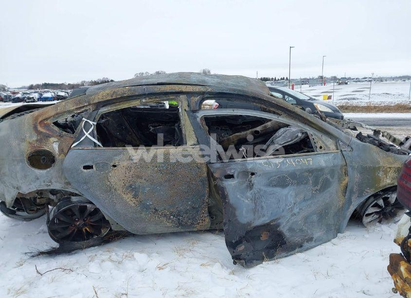 Photo 12 of 2015 Chrysler 200 C (VIN 1C3CCCCB3FN520681)