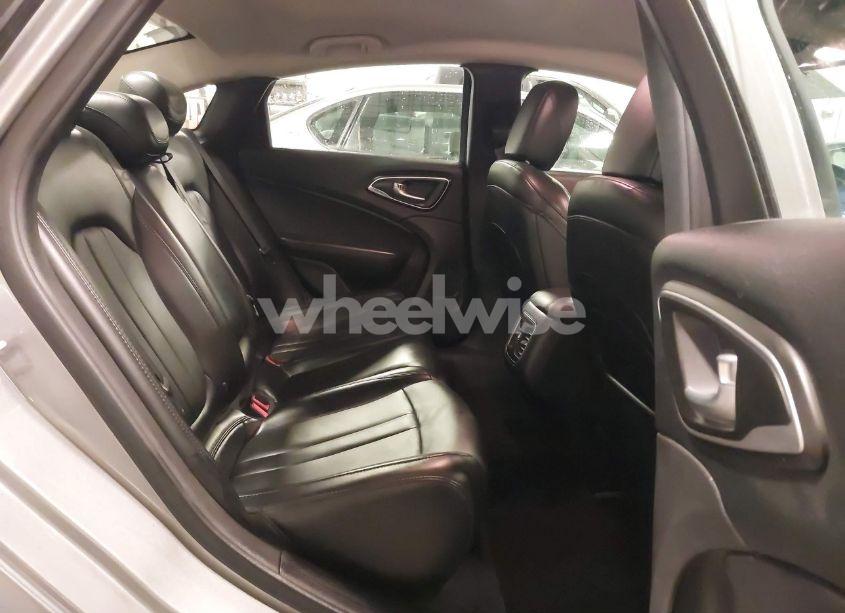 Photo 8 of 2016 Chrysler 200 C (VIN 1C3CCCCB3GN173628)