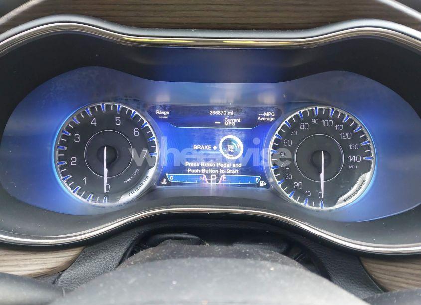 Photo 7 of 2015 Chrysler 200 C (VIN 1C3CCCCB4FN661162)