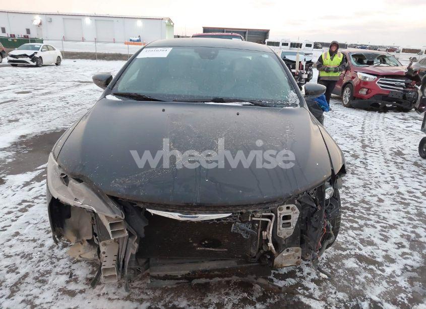 Photo 12 of 2015 Chrysler 200 C (VIN 1C3CCCCB4FN714345)