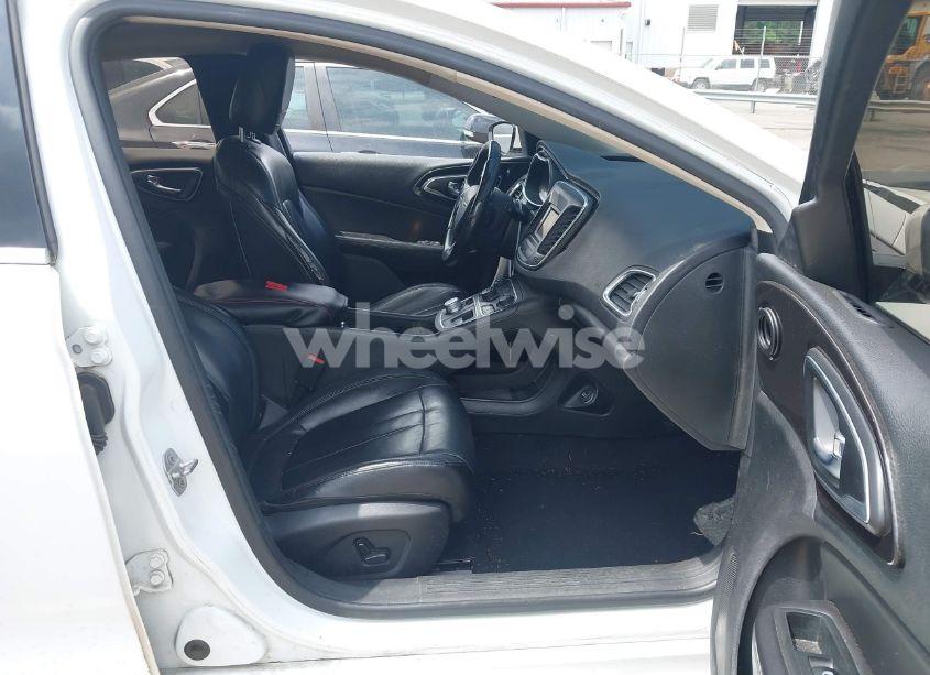 Photo 5 of 2015 Chrysler 200 C (VIN 1C3CCCCB5FN572040)