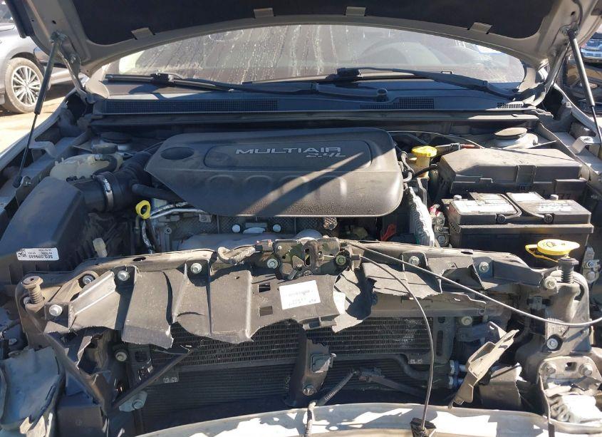 Photo 10 of 2015 Chrysler 200 C (VIN 1C3CCCCB5FN739755)