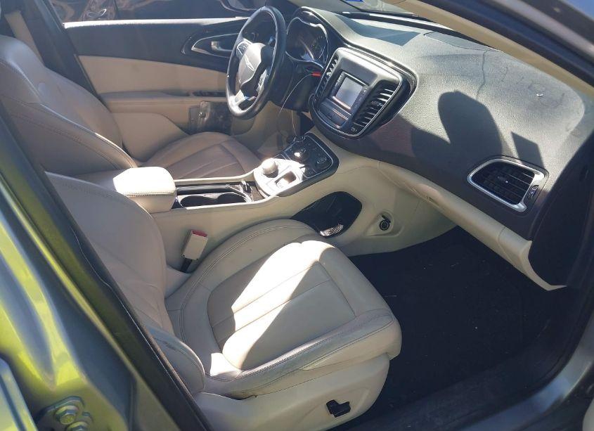 Photo 5 of 2015 Chrysler 200 C (VIN 1C3CCCCB5FN739755)