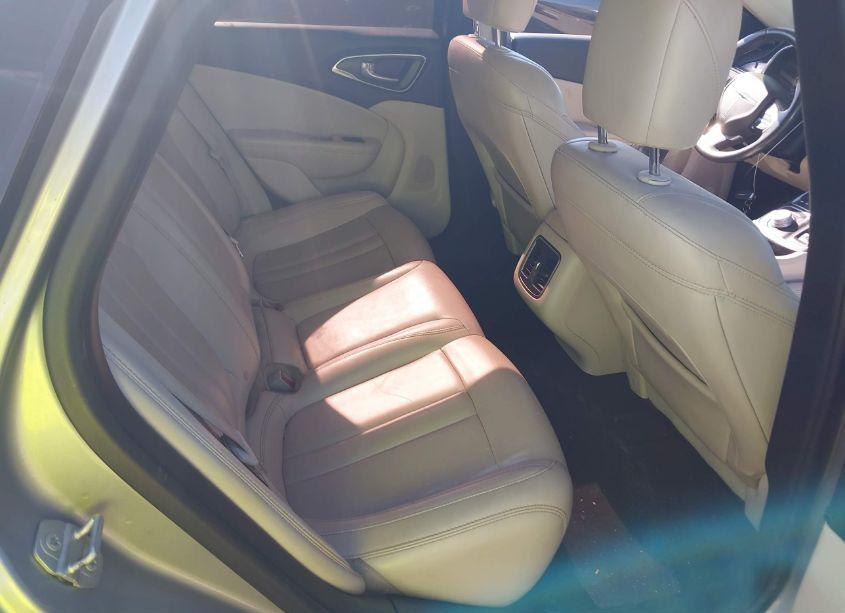 Photo 8 of 2015 Chrysler 200 C (VIN 1C3CCCCB5FN739755)