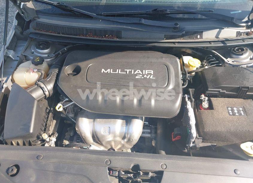 Photo 10 of 2015 Chrysler 200 C (VIN 1C3CCCCB6FN559765)