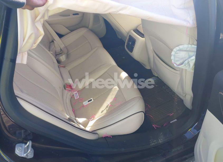 Photo 8 of 2015 Chrysler 200 C (VIN 1C3CCCCB6FN565677)