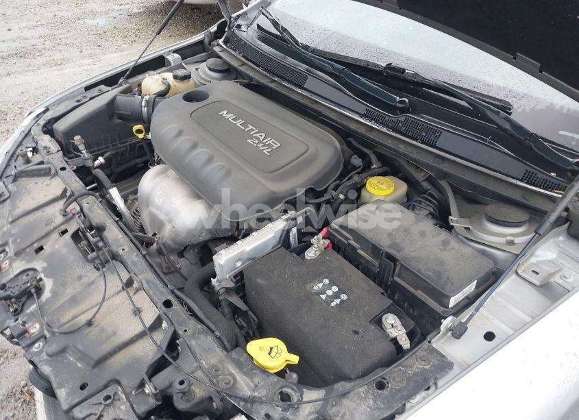 Photo 10 of 2015 Chrysler 200 C (VIN 1C3CCCCB6FN742566)