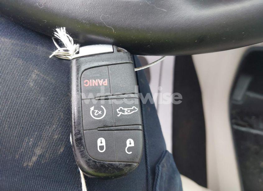 Photo 11 of 2015 Chrysler 200 C (VIN 1C3CCCCB6FN742566)