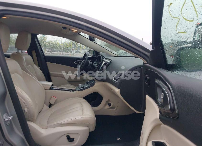 Photo 5 of 2015 Chrysler 200 C (VIN 1C3CCCCB6FN742566)