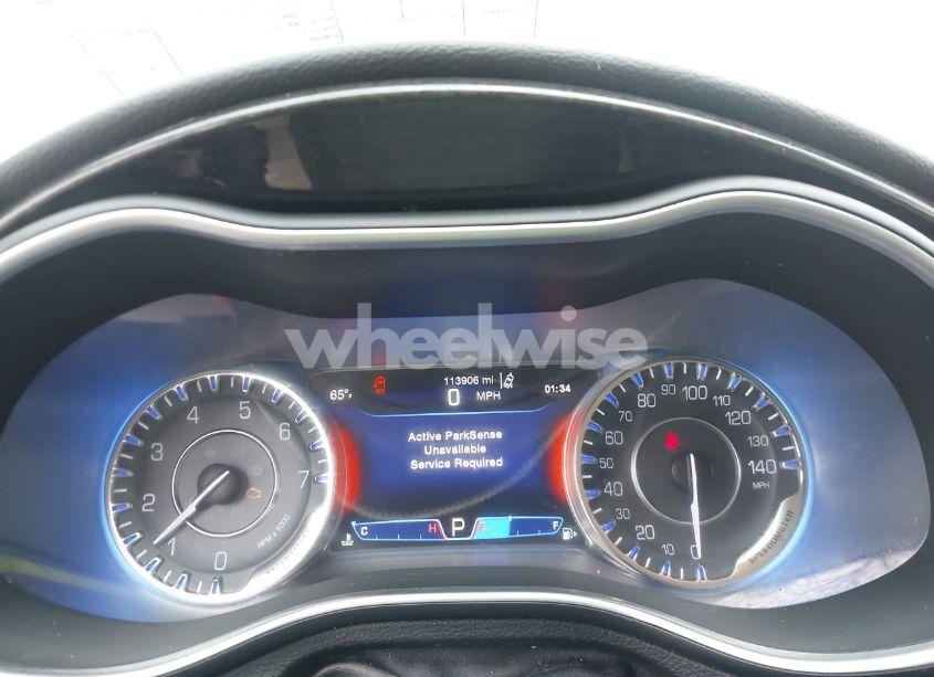 Photo 7 of 2015 Chrysler 200 C (VIN 1C3CCCCB6FN742566)