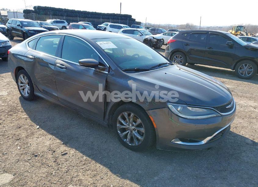 2015 Chrysler 200 C (VIN 1C3CCCCB7FN544207) main photo