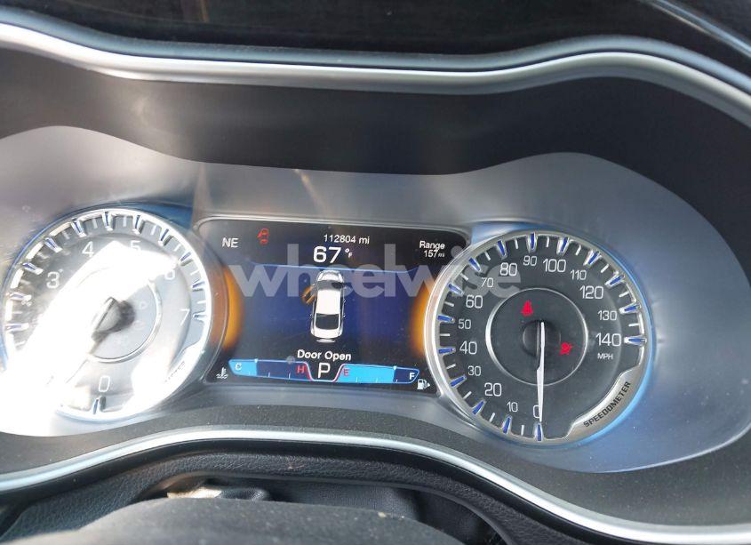 Photo 7 of 2015 Chrysler 200 C (VIN 1C3CCCCB7FN544207)