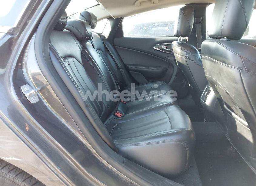 Photo 8 of 2015 Chrysler 200 C (VIN 1C3CCCCB7FN544207)