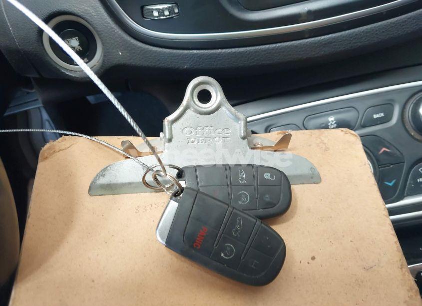 Photo 11 of 2015 Chrysler 200 C (VIN 1C3CCCCB7FN608195)