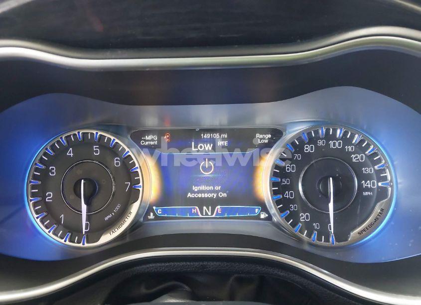 Photo 7 of 2015 Chrysler 200 C (VIN 1C3CCCCB7FN608195)