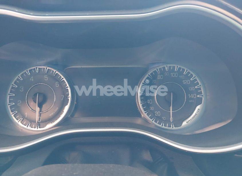 Photo 7 of 2015 Chrysler 200 C (VIN 1C3CCCCB8FN508302)