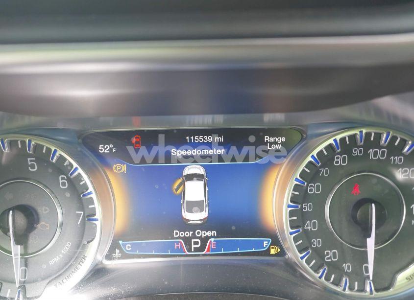 Photo 7 of 2015 Chrysler 200 C (VIN 1C3CCCCB8FN544474)