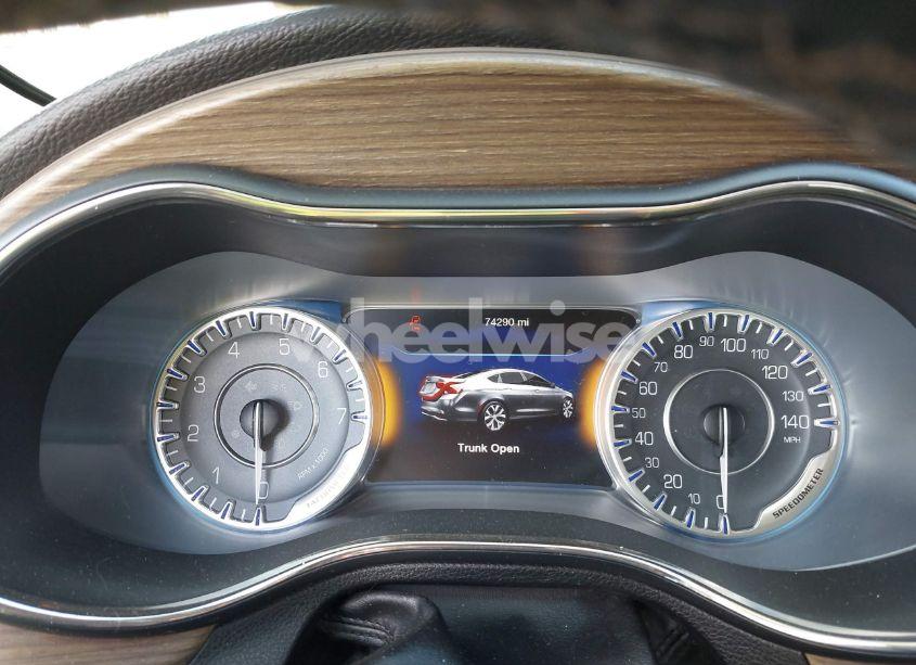 Photo 7 of 2015 Chrysler 200 C (VIN 1C3CCCCB8FN558326)