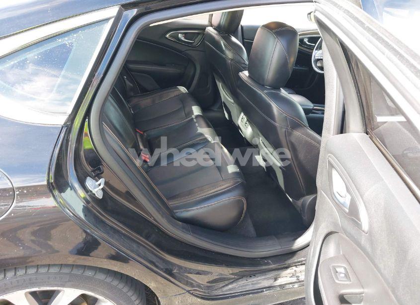 Photo 8 of 2015 Chrysler 200 C (VIN 1C3CCCCB8FN558326)