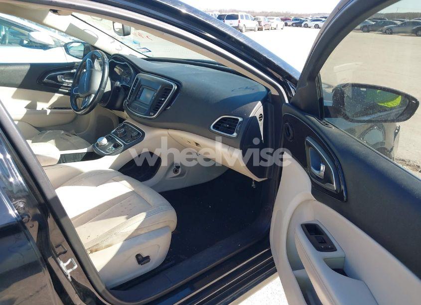 Photo 5 of 2015 Chrysler 200 C (VIN 1C3CCCCB8FN728572)