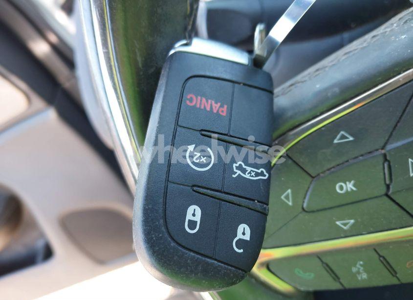 Photo 11 of 2015 Chrysler 200 C (VIN 1C3CCCCB9FN564247)