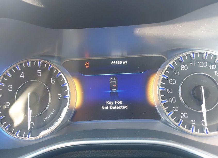 Photo 7 of 2015 Chrysler 200 C (VIN 1C3CCCCB9FN582263)