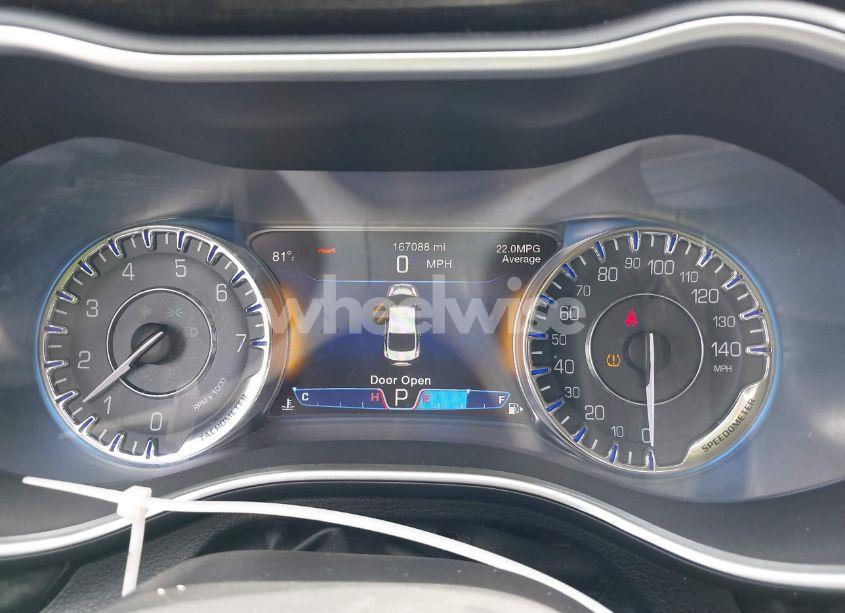 Photo 7 of 2015 Chrysler 200 C (VIN 1C3CCCCB9FN599323)