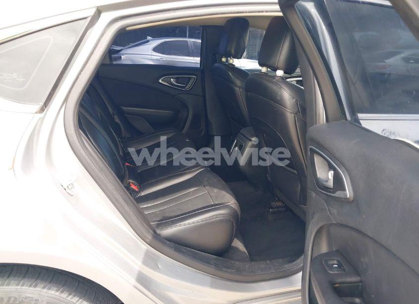 Photo 8 of 2015 Chrysler 200 C (VIN 1C3CCCCB9FN599323)