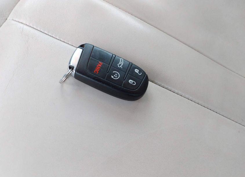 Photo 11 of 2015 Chrysler 200 C (VIN 1C3CCCCBXFN524467)