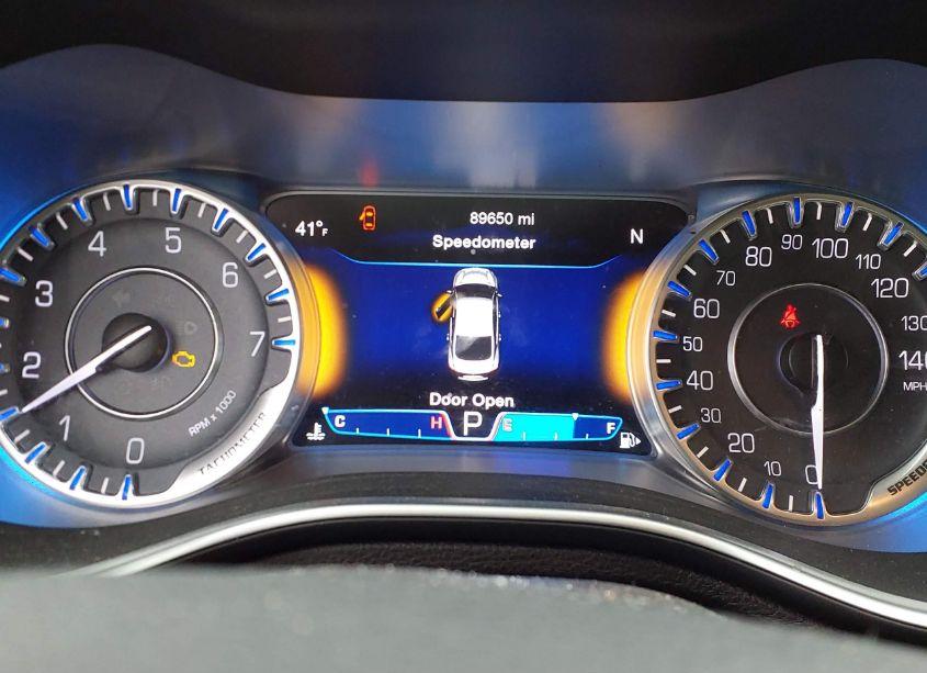 Photo 7 of 2015 Chrysler 200 C (VIN 1C3CCCCBXFN524467)