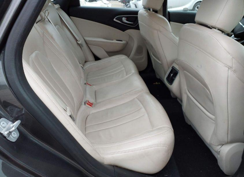 Photo 8 of 2015 Chrysler 200 C (VIN 1C3CCCCBXFN524467)