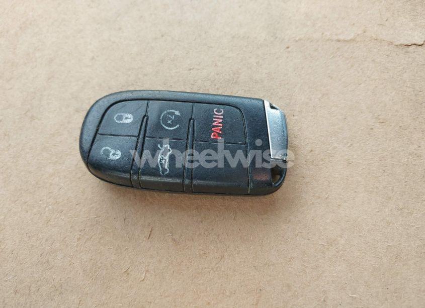 Photo 11 of 2015 Chrysler 200 C (VIN 1C3CCCCBXFN537008)