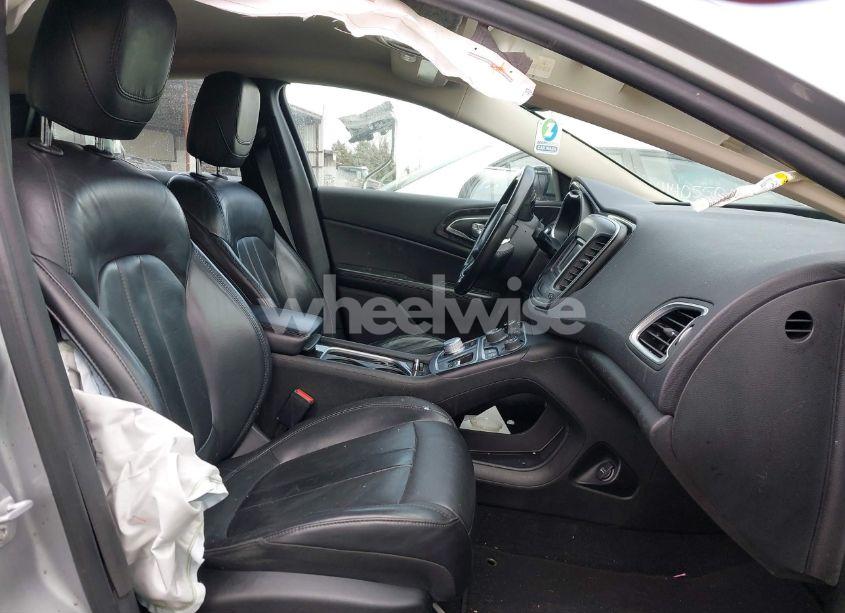 Photo 5 of 2015 Chrysler 200 C (VIN 1C3CCCCBXFN670979)