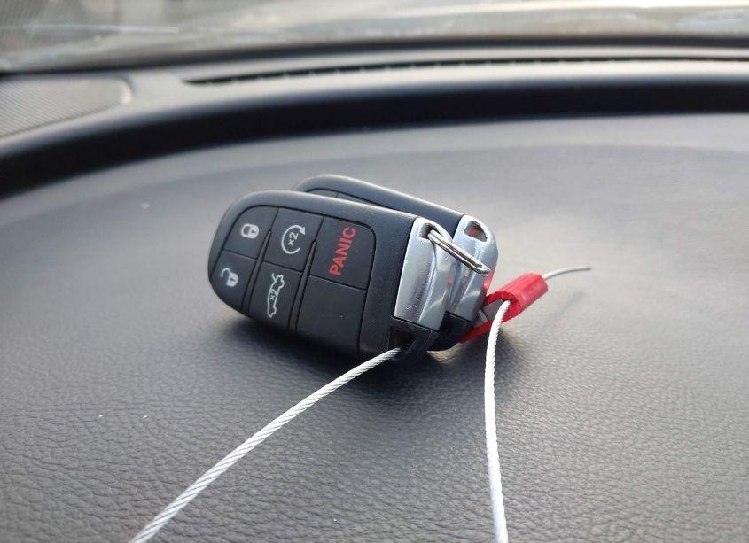 Photo 11 of 2015 Chrysler 200 C (VIN 1C3CCCCG0FN581921)