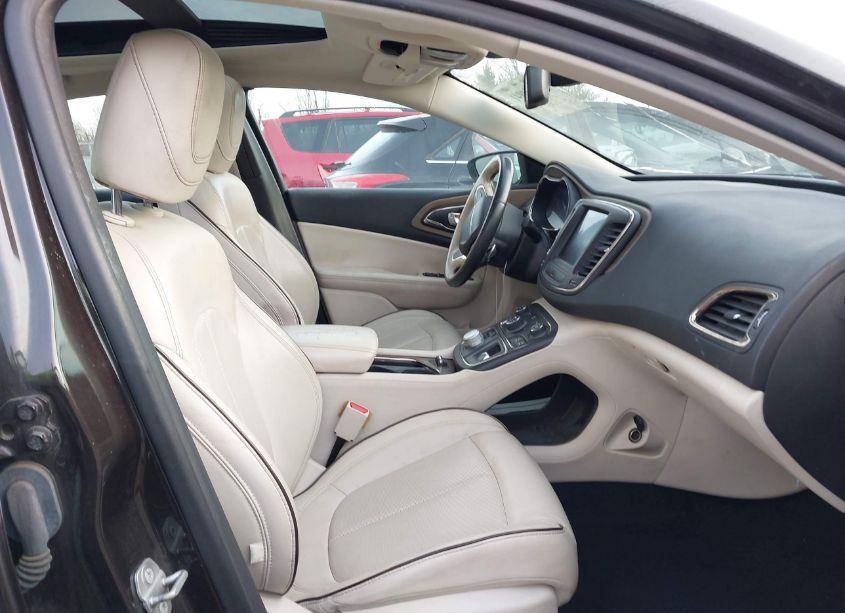 Photo 5 of 2015 Chrysler 200 C (VIN 1C3CCCCG0FN581921)